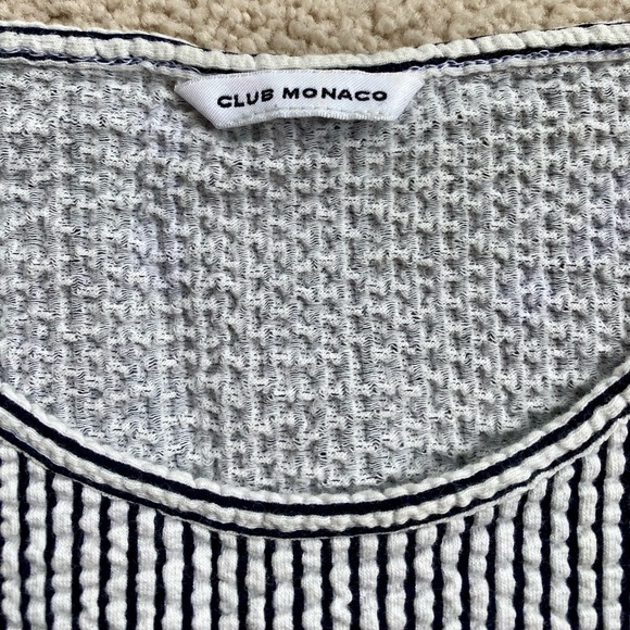 Club Monaco Top - Picture 2 of 3
